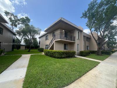 370 Racquet Club Rd , 101, Weston, 佛罗里达州 33326, 美国