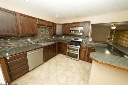 103 Apolla Dr, Morgantown, West Virginia 26505