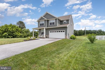 3843 Country Dr, DOVER, Pennsylvania 17315