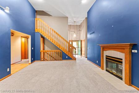 751 River Edge Court, Flushing, Michigan 48433, USA
