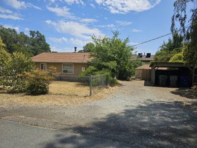 1637 Green St, Redding, Kaliforniya 96002, Amerika Birleşik Devletleri