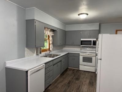 809 14th St., Springfield, South Dakota 57062