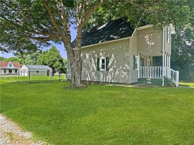 1122 Front Street, Gays, Illinois 61928