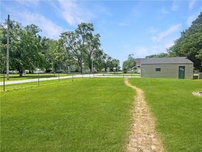 1122 Front Street, Gays, Illinois 61928
