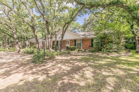 936 Mountain TER, Hurst, Texas 76053, Estados Unidos