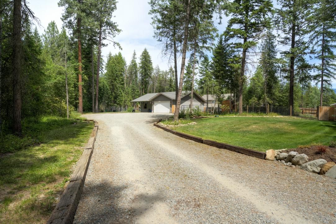 81 Mango St, Moyie Springs, Idaho 83845, Estados Unidos