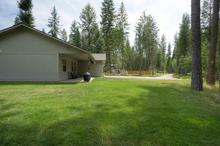 81 Mango St, Moyie Springs, Idaho 83845, Estados Unidos
