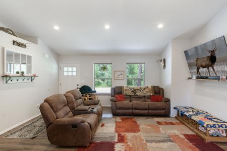 81 Mango St, Moyie Springs, Idaho 83845, Estados Unidos