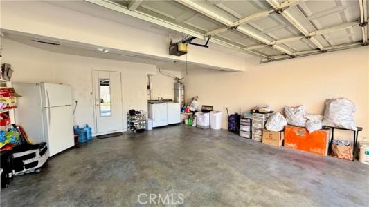 681 N Lark Ellen Avenue, Covina, California 91722, Estados Unidos