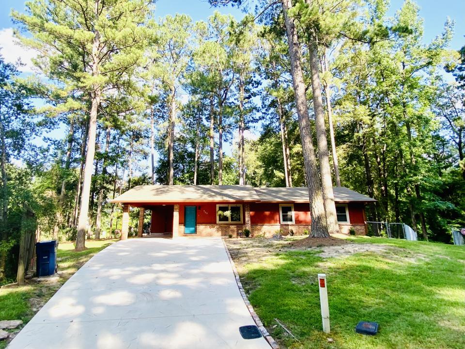 779 Brenda St., Camden, Arkansas 71701