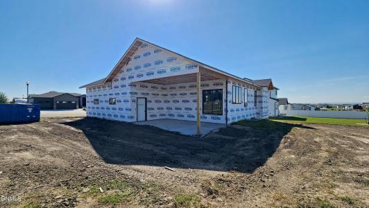 4008 Nickel Street, Bismarck, North Dakota 58503, USA