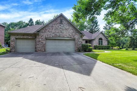 1456 Bent Tree Place, Greenwood, Indiana 46143