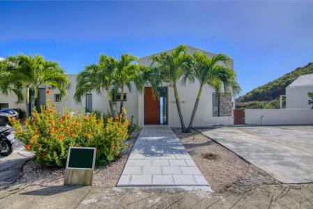 Luxury 2 Bedroom Oceanview Villa- Oceans Indigo For Sale, Philipsburg, Sint Maarten