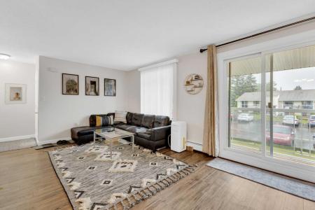 11 STANTON STREET, Red Deer, 앨버타주 T4N 0B9, 캐나다