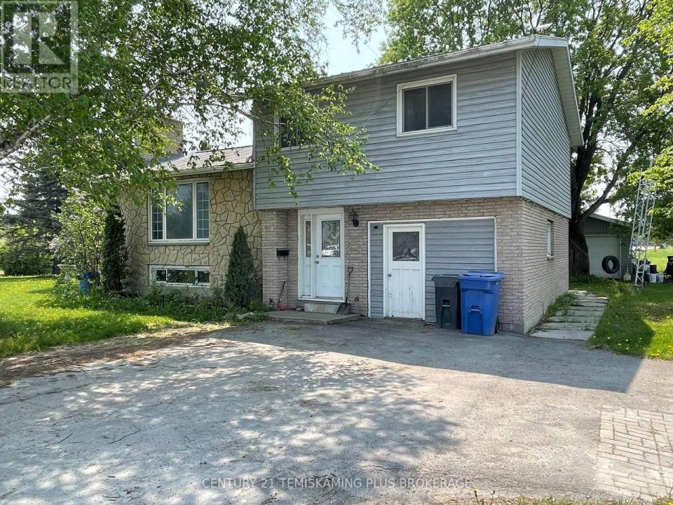 138 FOURTH AVENUE, Englehart, Ontario P0J 1H0, Canadá