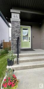 44 PRESCOTT BOULEVARD, Spruce Grove, Alberta T7X 0R4, Canada