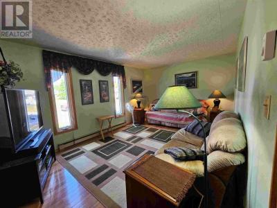 76 EAST GROVE CRES, Terrace Bay, Ontario P0T 2W0, Canada