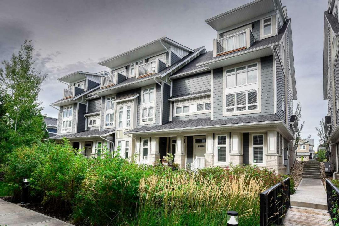 197 SILVERADO PLAINS PARK SW, Calgary, Альберта T2X 1Y9, Канада