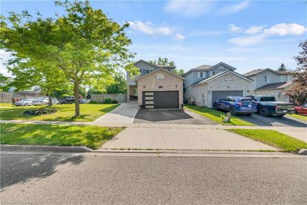 40 ALDERSON DRIVE, Cambridge, Ontario N3C 4C5, Canada