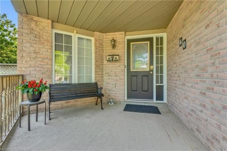40 ALDERSON DRIVE, Cambridge, Ontario N3C 4C5, Canada