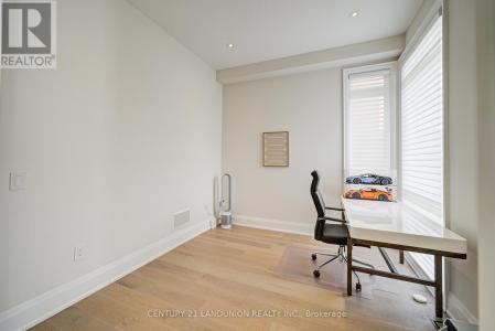 181 MILKY WAY DRIVE, Richmond Hill (observatory), Ontario L4C 5H3, Canada