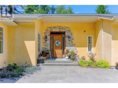 9309 STATION ROAD, Trail, British Columbia V1R 4W6, Canada