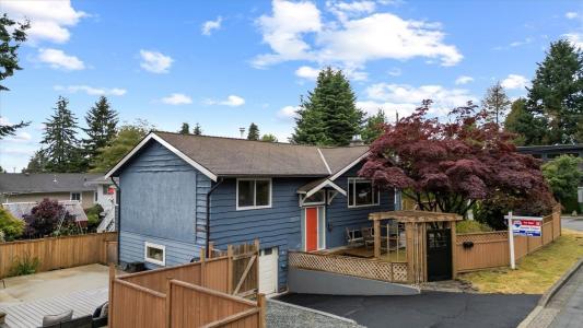 13950 BLACKBURN AVENUE, White Rock, Colúmbia Britânica V4B 2Z5, Canadá