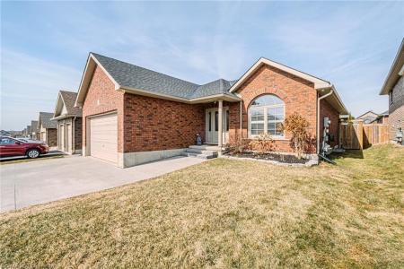 232 DONLY DRIVE S, Simcoe, Ontario N3Y 0B7, Canada