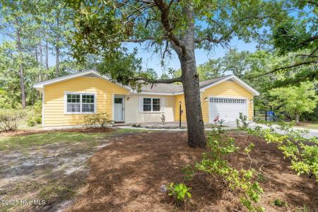 383 & 387 Red Fox Street NW, Shallotte, North Carolina 28470, Stati Uniti