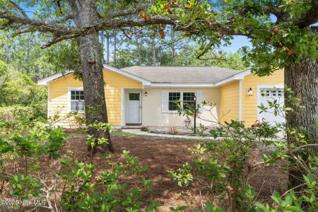 383 & 387 Red Fox Street NW, Shallotte, North Carolina 28470, Stati Uniti