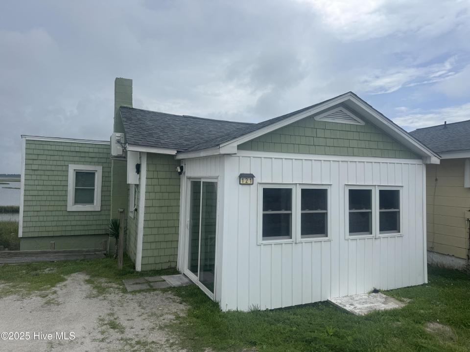121 Cedar Point Boulevard, Cedar Point, ノースカロライナ 28584, アメリカ合衆国