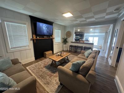 121 Cedar Point Boulevard, Cedar Point, ノースカロライナ 28584, アメリカ合衆国