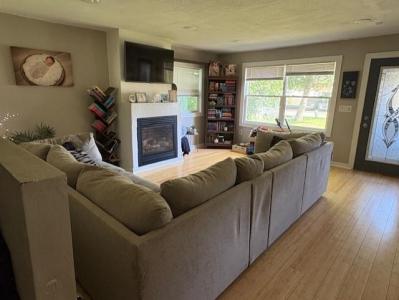 724 Burdick Expressway E, Minot, North Dakota 58701