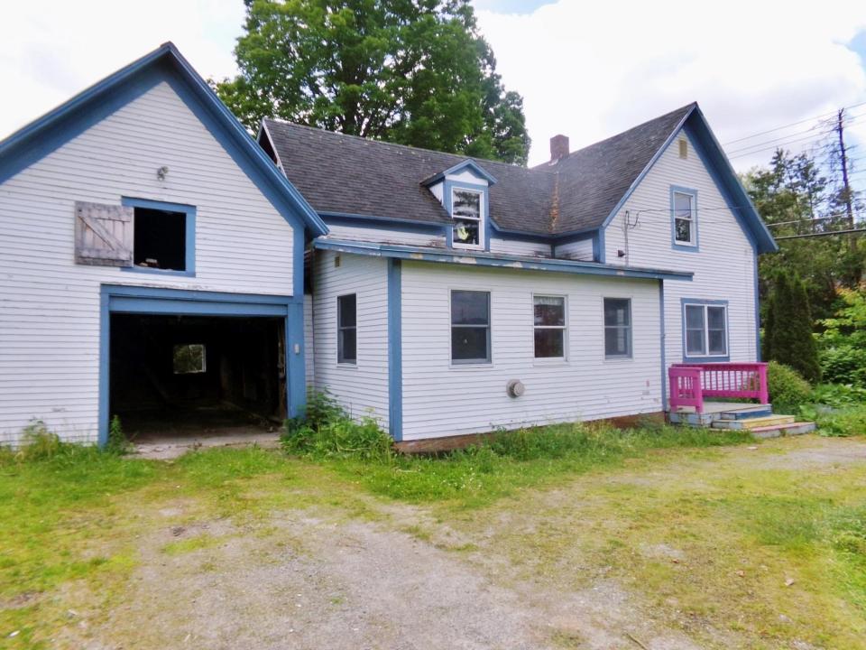 67 Eastern Avenue, Newport Town, Vermont 05857