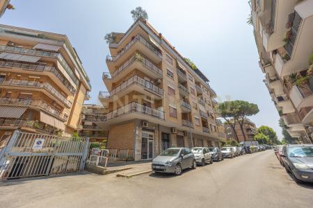 Via Carlo Dossi, Rom, Lazio 00141, Italien