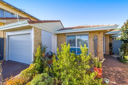 30A Parmelia Way, Madora Bay, WA 6210, Australia