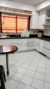 Rca de Siria entre Ayala Velazquez y Prof. da Ponte 368, Barrio Jara, Asunción 00001, Paraguay