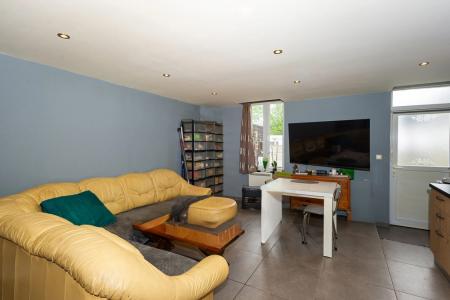 rue Jean Volders 101, Quaregnon, 7390, Belgique