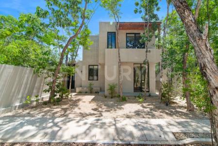 10 AV SUR UPE 15 LOTE C15 1,, Tulum, Quintana Roo 77780, Mexique