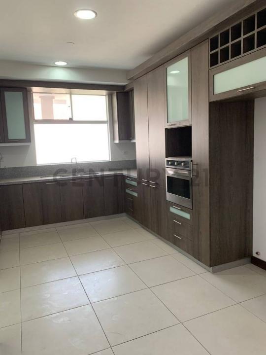 alto las palmas F 3, Oeste, Santa Cruz 00001, Bolivie