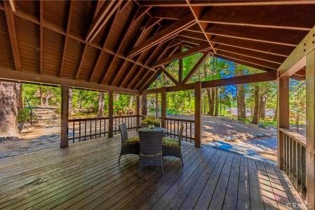 1190 Silver Tip Lane, Fish Camp, California 93623, Estados Unidos