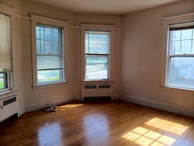 451 Wolcott St. #1, Newton, Massachusetts 02466