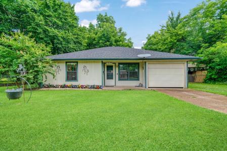 2275 Graham Street, Paris, Texas 75460, USA