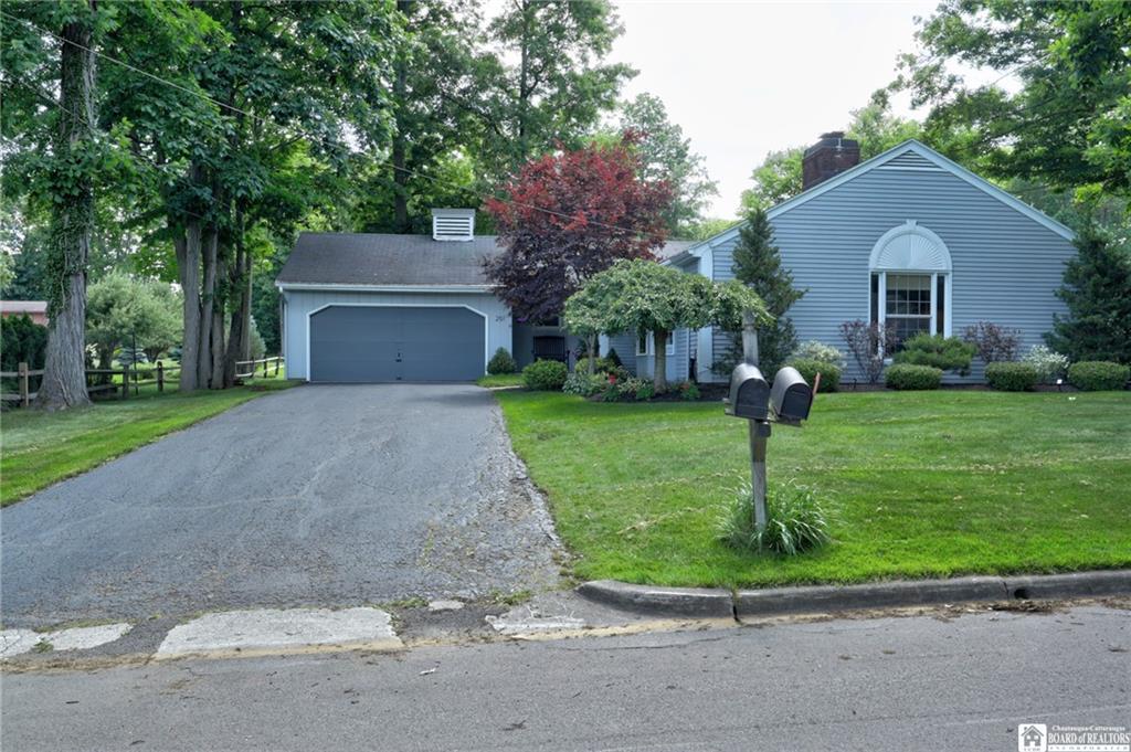 251 McDaniel, Jamestown, Nova Iorque 14701, Estados Unidos