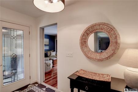 251 McDaniel, Jamestown, Nova Iorque 14701, Estados Unidos