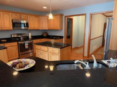 6066 Wilderness Ln., Parma Heights, Ohio 44130, USA