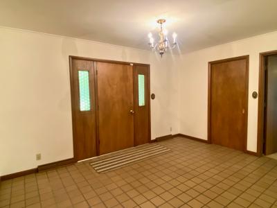 807 W Market St, Christopher, Illinois 62822, États-Unis