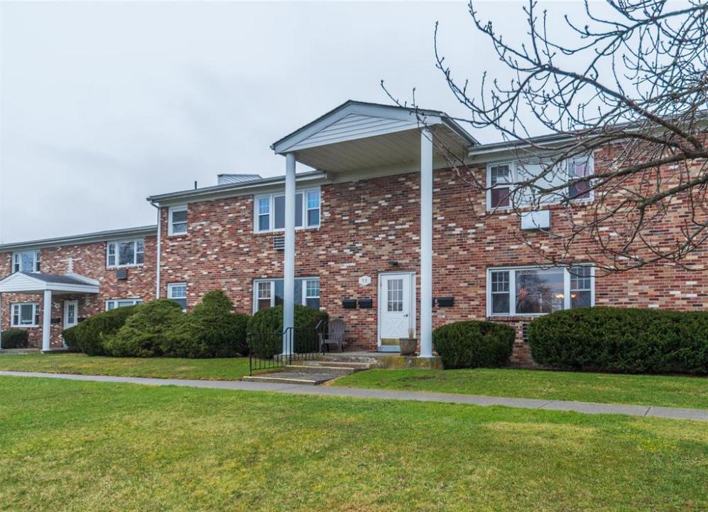 136 N Chestnut Street Unit #11C, New Paltz, New York 12561, USA