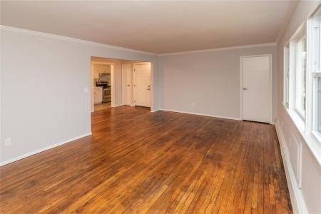 136 N Chestnut Street Unit #11C, New Paltz, New York 12561, USA