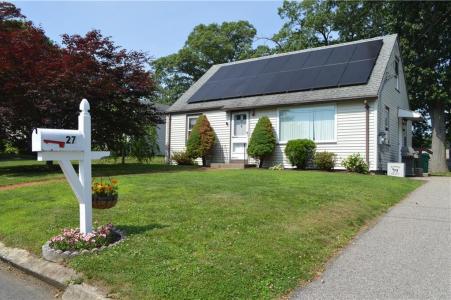 27 Observatory Rd, Warwick, RI 02888, USA